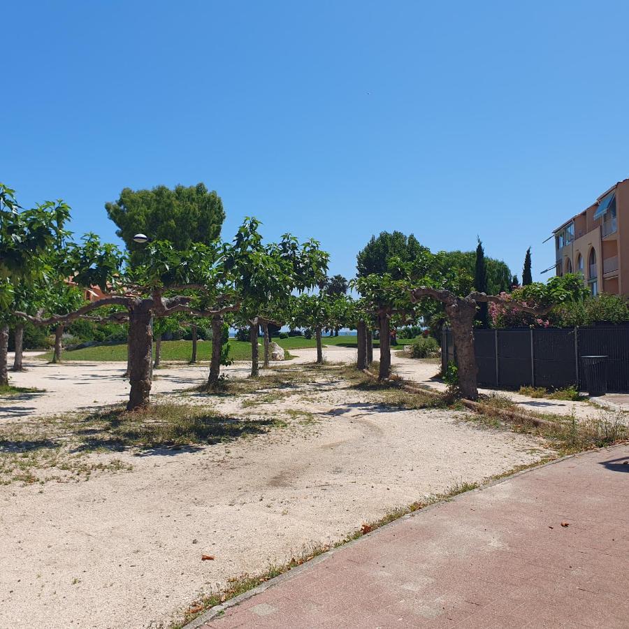Appartement Residence La Plage 4 **** La Londe-les-Maures Exteriör bild